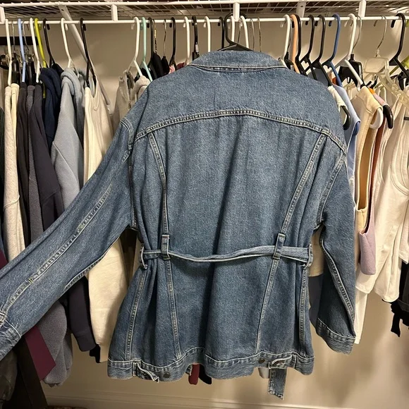 Levi's Blue Denim Jacket with Belt - Picture 4 of 5